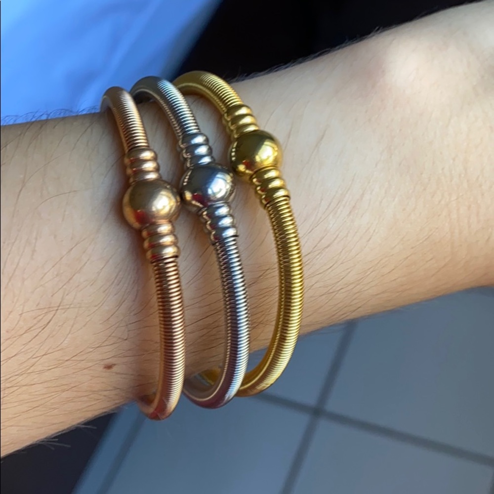 Set of 3 stretchable bracelets